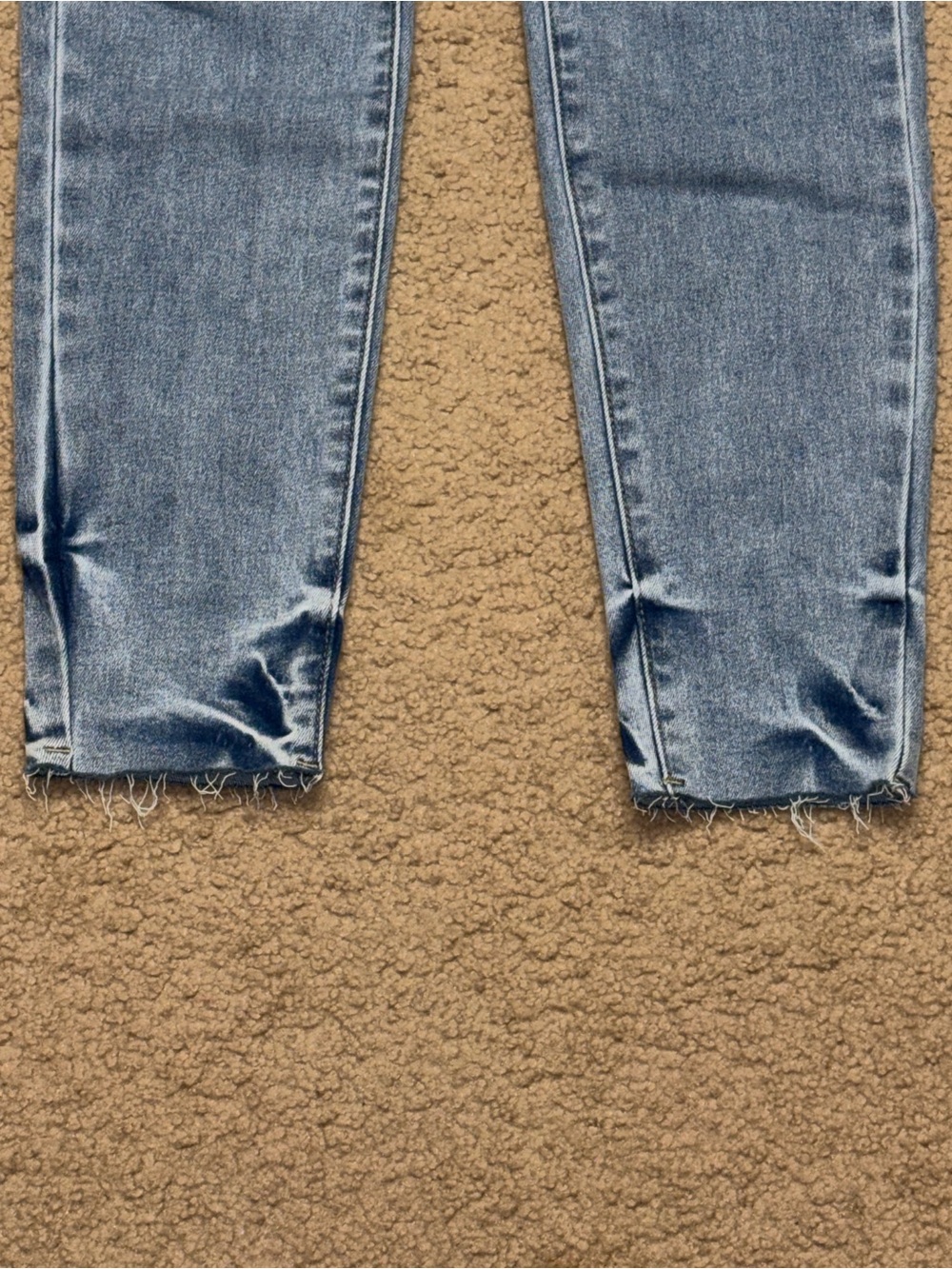VIP High-Rise Light Blue Women's Jeans - Picture 4 of 10